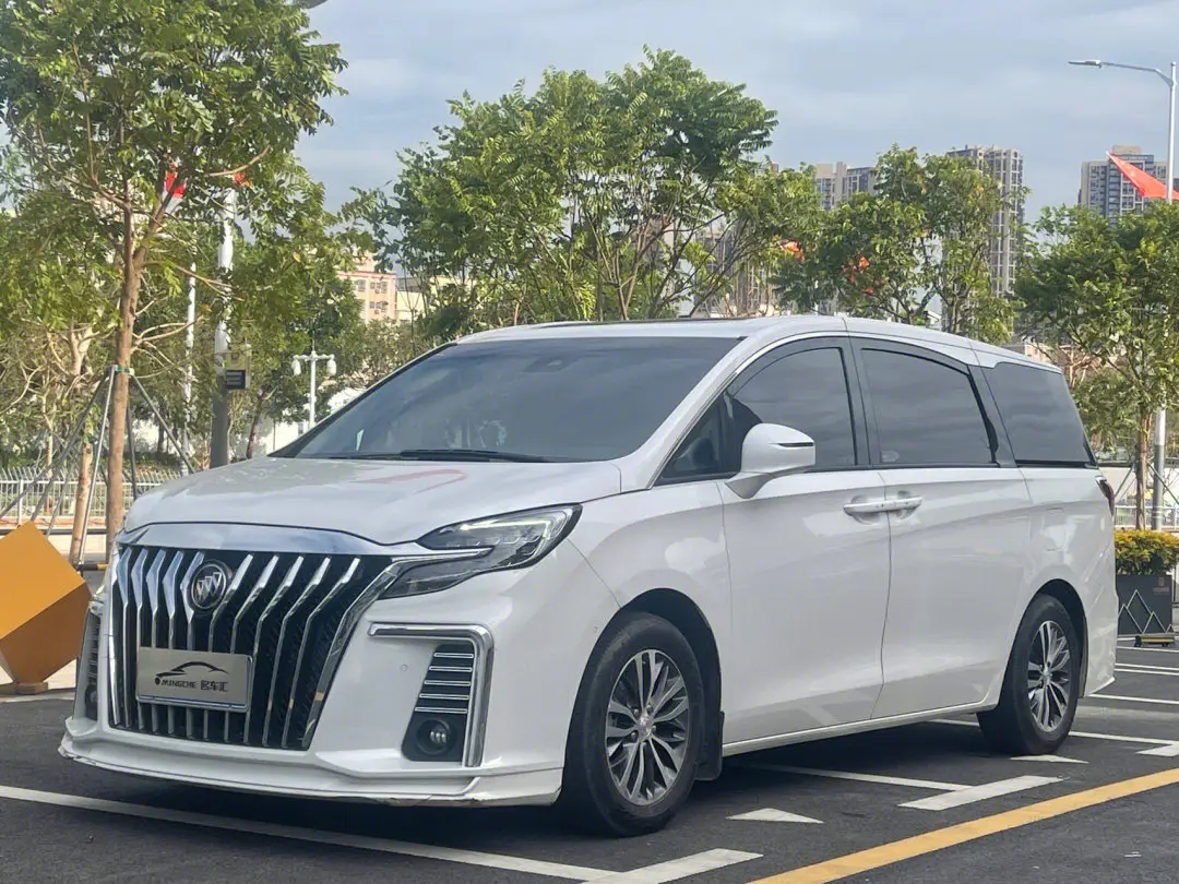 太原租車-別克GL8商務(wù)車帶司機(jī)